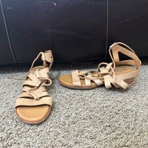 KORK-EASE Skyway Sandal Gladiator Ankle Strappy Heel Size 7 Leather Summer Tan